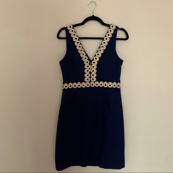 ‼️SOLD‼️Lilly Pulitzer Esme Navy Shift Dress 🌸 - Picture 1 of 3